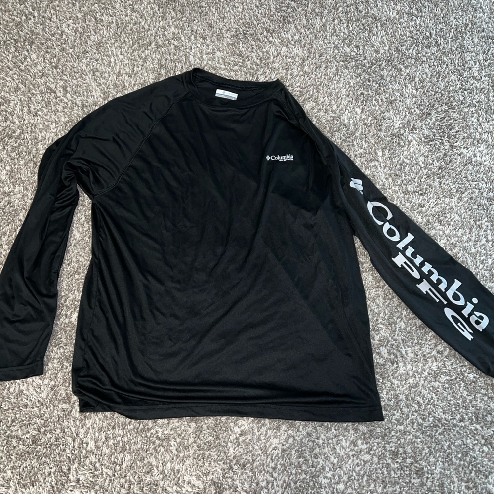 Men’s Columbia long sleeve shirt